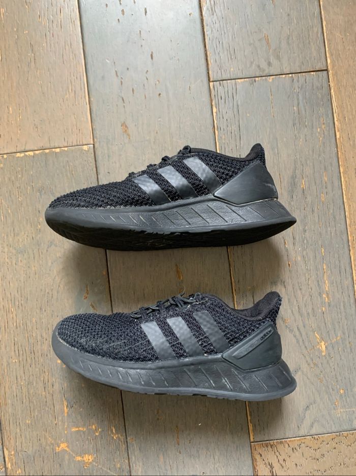 Chaussures adidas enfants - photo numéro 2
