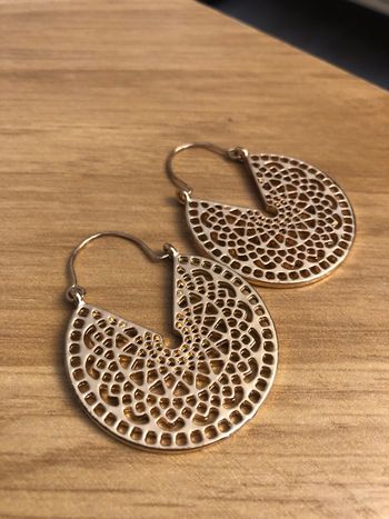 Boucle d’oreille style ethnique