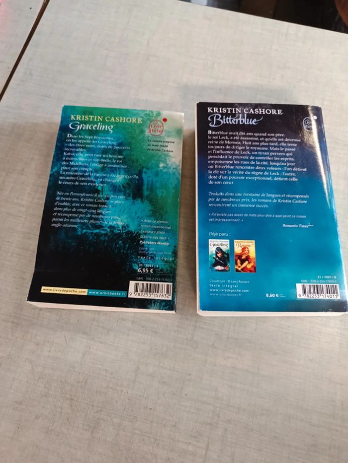Lot 2 livres graceling et bitterblue - photo numéro 2