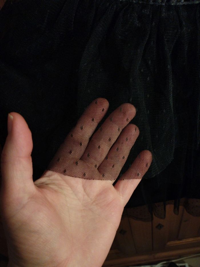 Jupe noire 8 ans - photo numéro 2