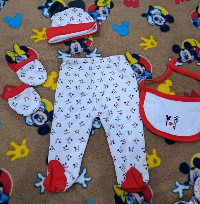 Ensemble bébé naissance disney Mickey