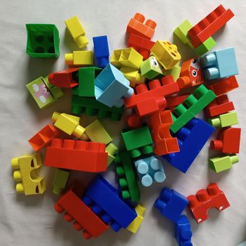 Lot de briques à construire