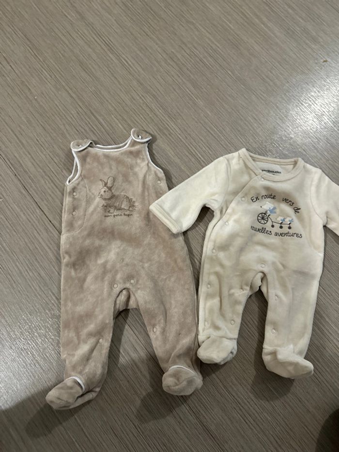 Lot deux jolies pyjama bébé comme neuf - photo numéro 2