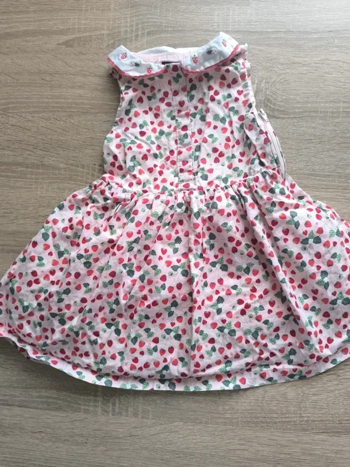 Robe thème fraise col sergent major 4 ans