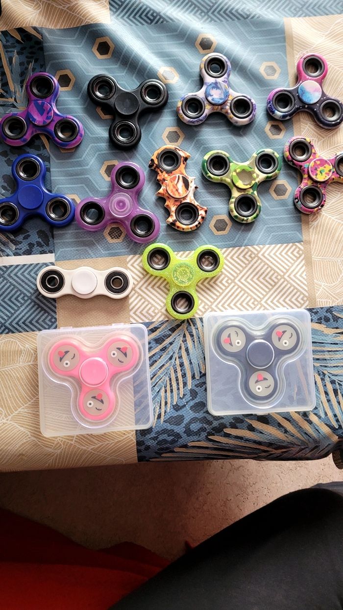 Hand spinner