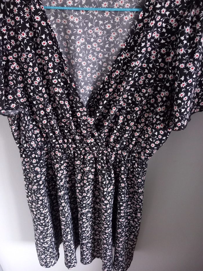 Robe à fleurs manches courtes taille 38 - photo numéro 3