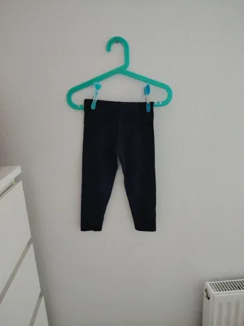 Leggings bleu marine à pois argenté  taille 4 ans
