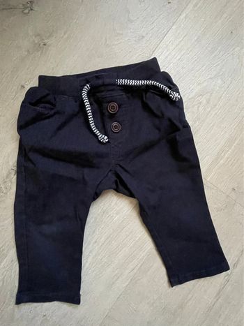 Pantalon taille 9 mois