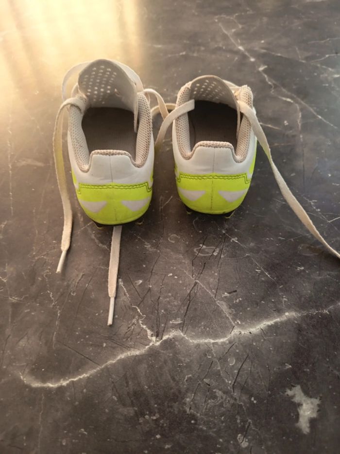 Chaussures de foot - photo numéro 3