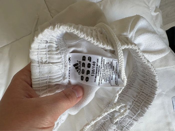 Kimono de judo mixte 10 ans Adidas bon état🤍 - photo numéro 9