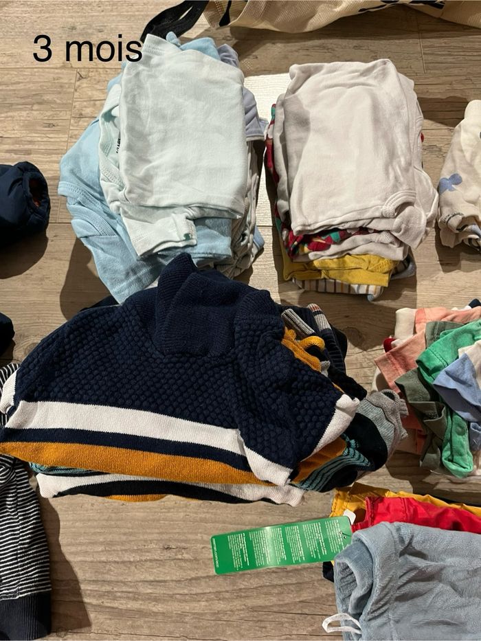 Lot vêtements 3 mois - photo numéro 2