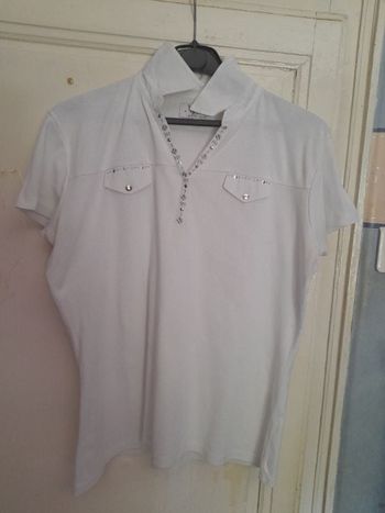 T-shirt blanc strassé, marque Armand Thierry, taille 4 (40/42)