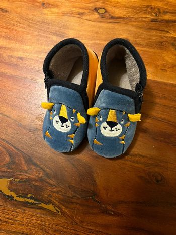 Chausson taille 22