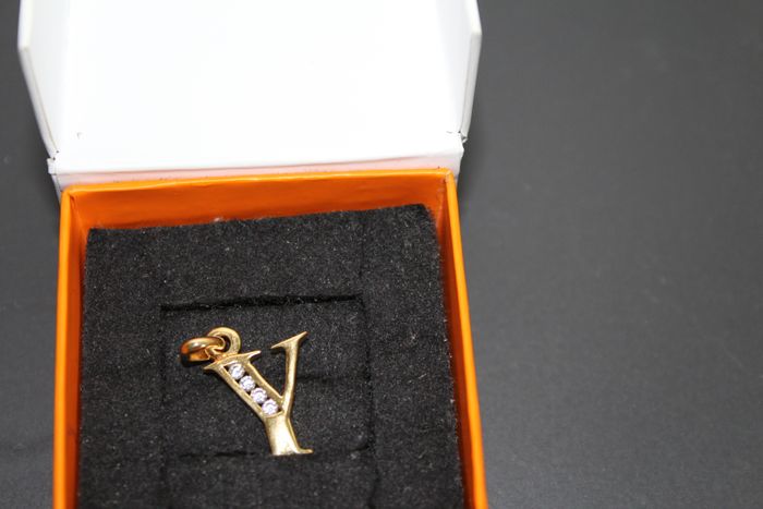 Pendentif plaqué or /oxydes de zirconium