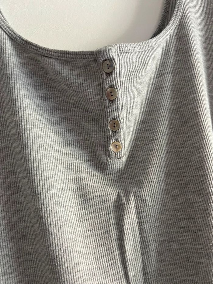 débardeur gris - photo numéro 4