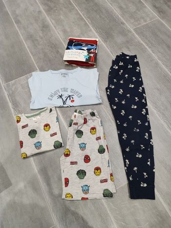 Lot de 3 pyjamas en 5/6 ans