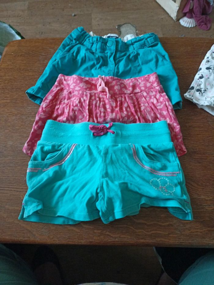 Lot 3 shorts
