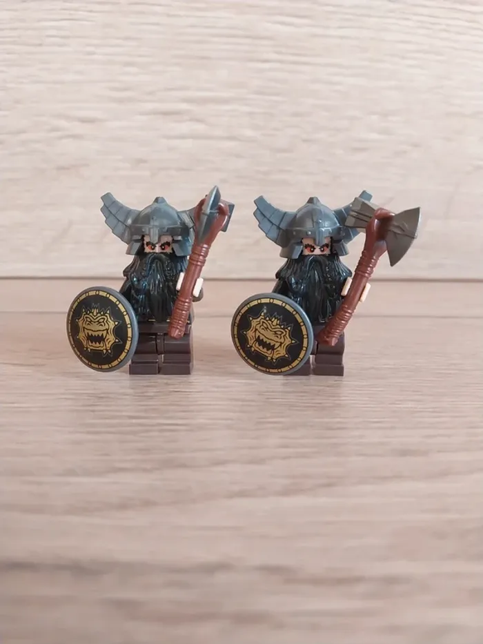 Figurines type lego 2 guerriers nains Warcraft