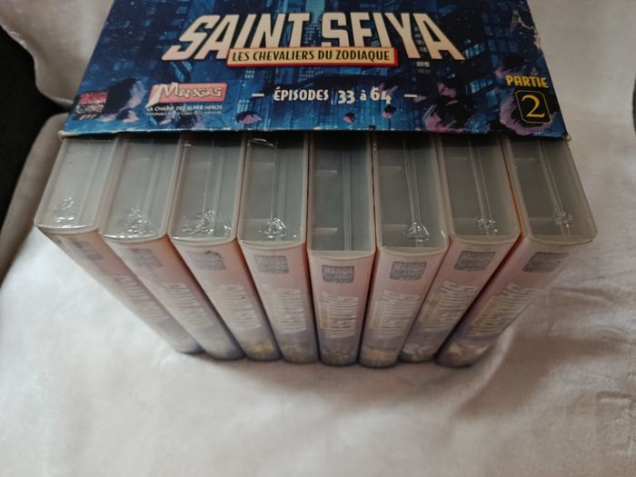 A saisir, coffret collector VHS  " saint Seiya " ( bien lire svp ) - photo numéro 8