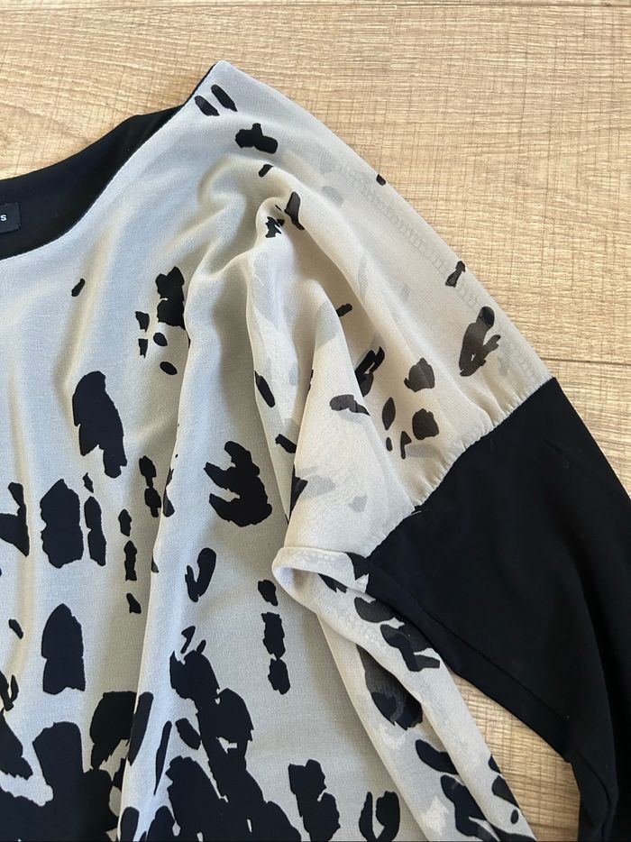Blouse noire et beige à manches longues Rinascimento taille S TBE - photo numéro 9