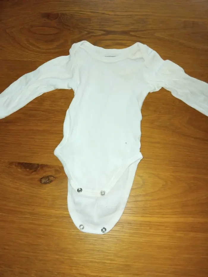 Lots de 3 bodies taille 3 mois - photo numéro 5