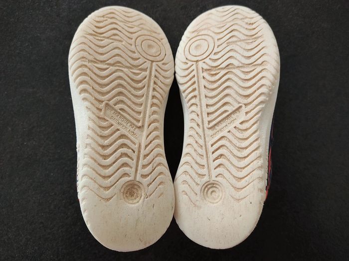 Baskets Artengo pointure 29 - photo numéro 4