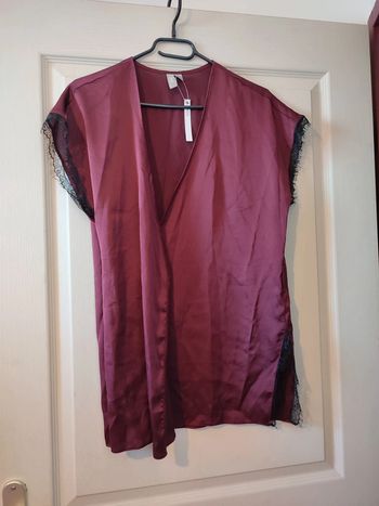 Mini peignoir en dentelle et satin effet cache coeur