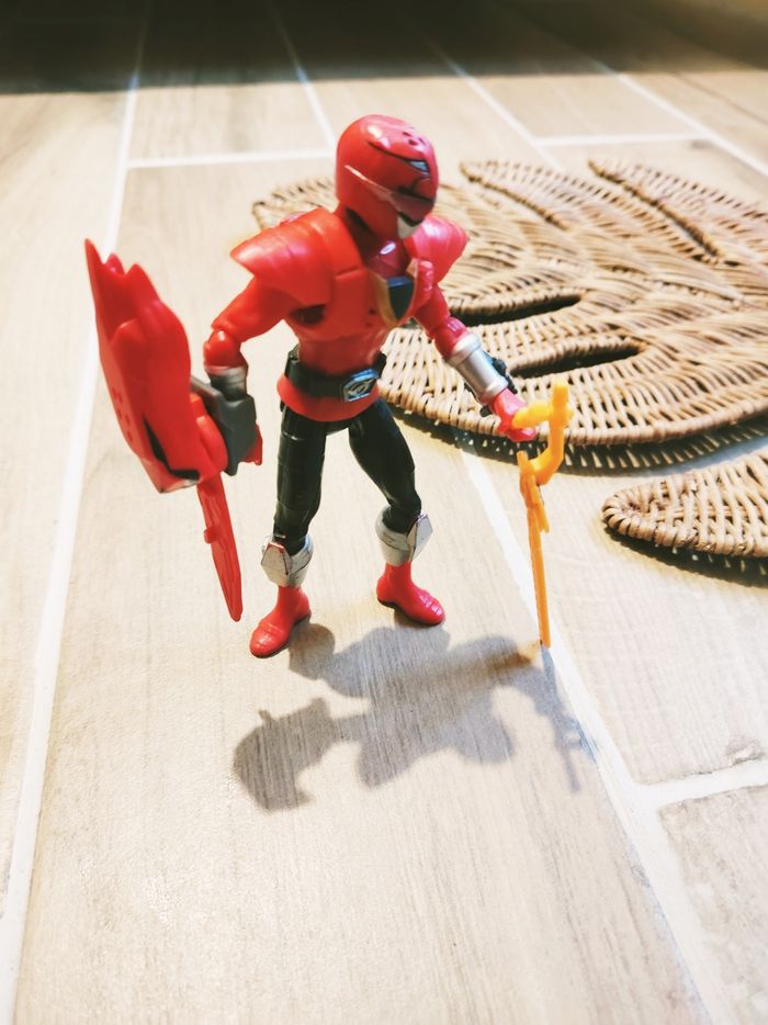 🙅 Power rangers beast morphers figurine du ranger rouge avec épée spinner et sa clé - photo numéro 4