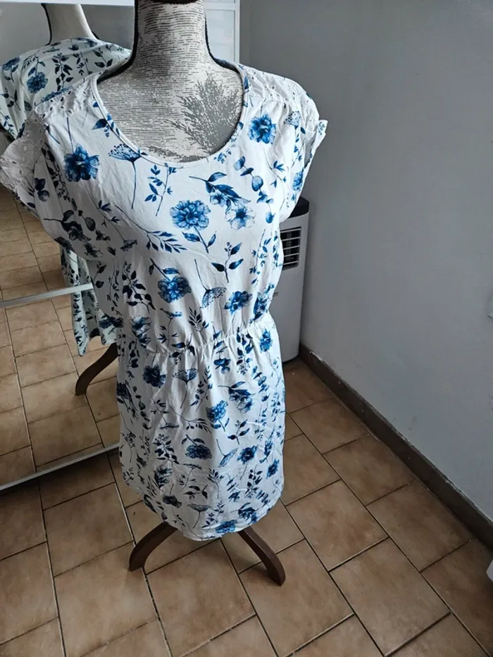Robe esmara