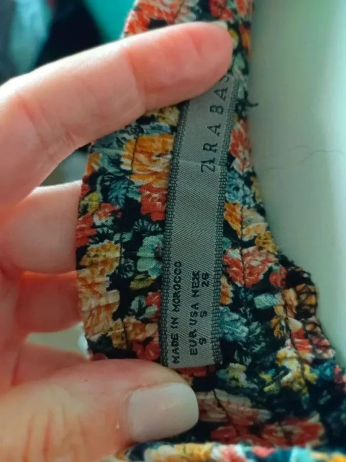 Jupe fleurie Zara 36 - photo numéro 8