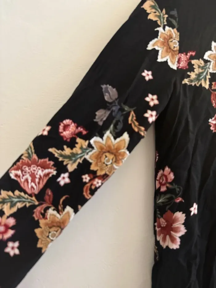 Chemises noir à fleurs tS - photo numéro 3