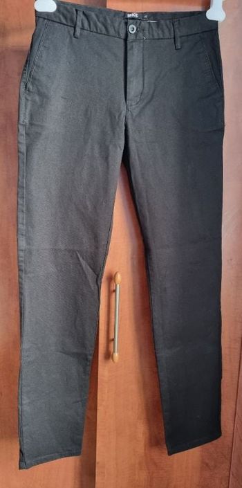 Pantalon chino noir (easy slim) taille 40