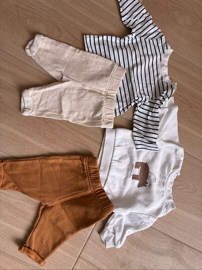 Lot de 2 ensembles