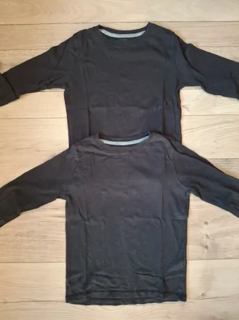Tea shirt noir manche longue 6 ans