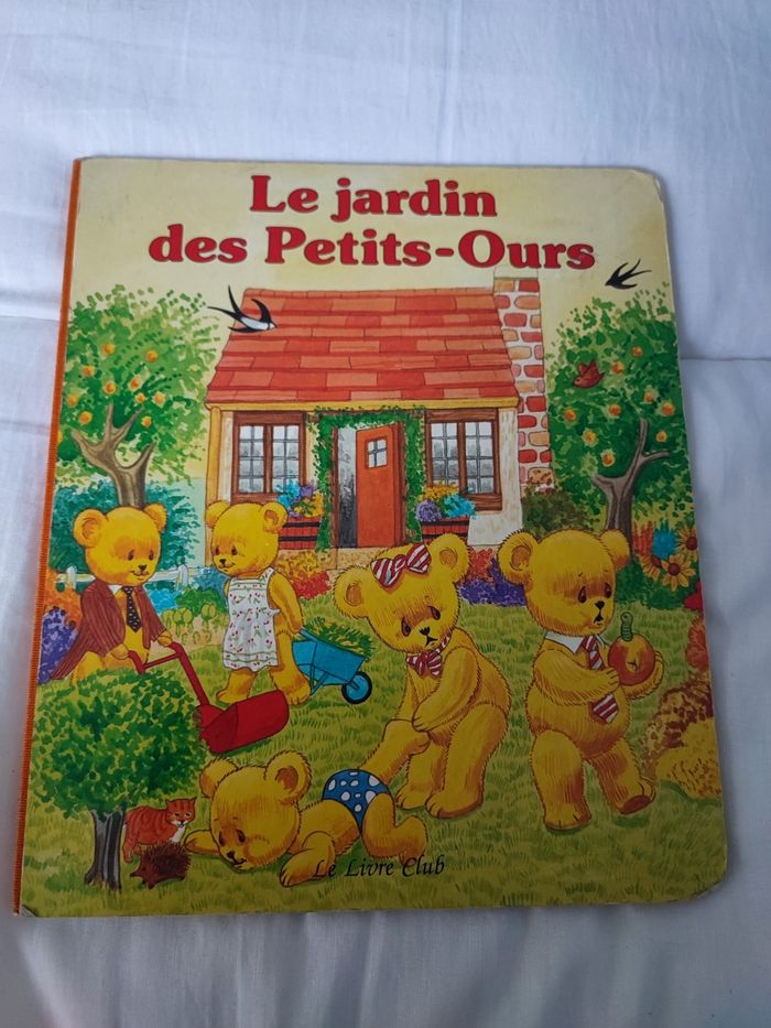 Livre le jardin des petits ours