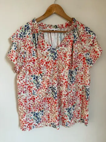 Blouse fleurie satinée