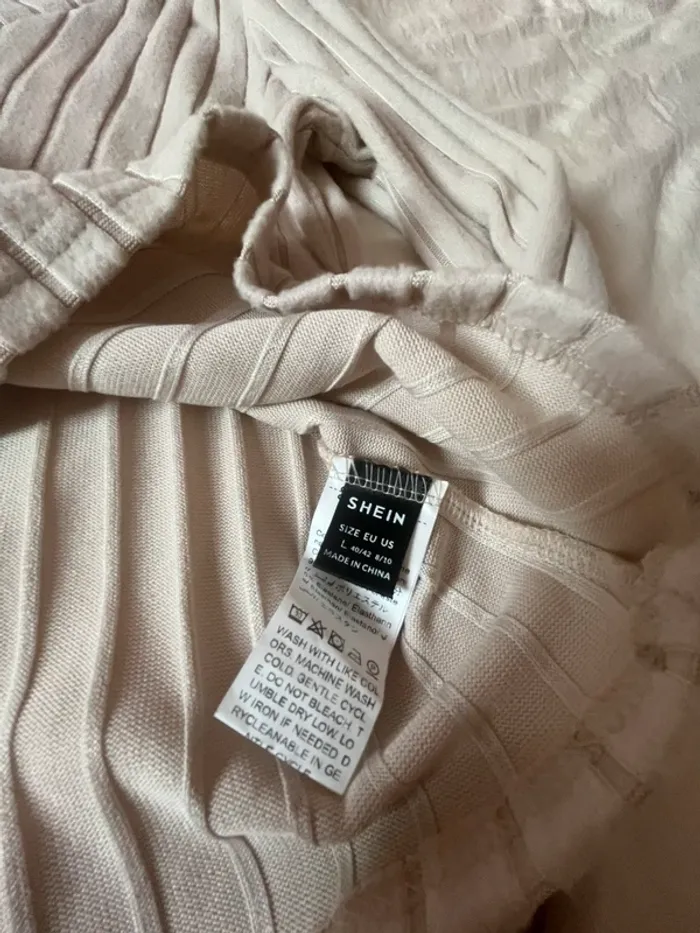 pull beige - photo numéro 2