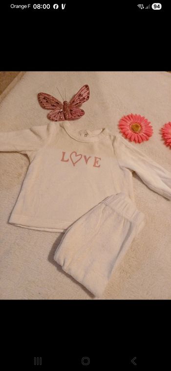 Pyjama bébé taille 6 mois