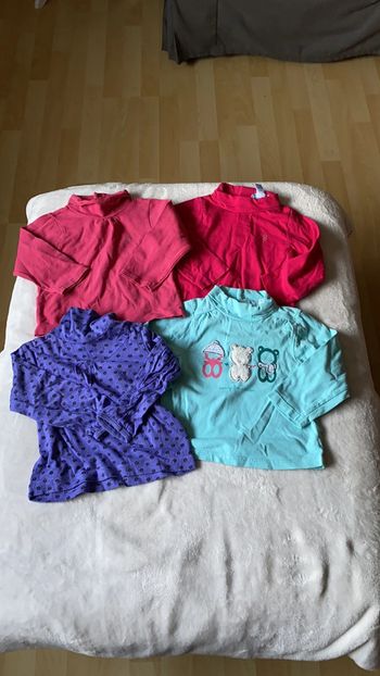 Lot de 4 t-shirt / sous-pull - 12 mois