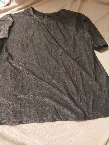 T-shirt argenté taille 42 la halle