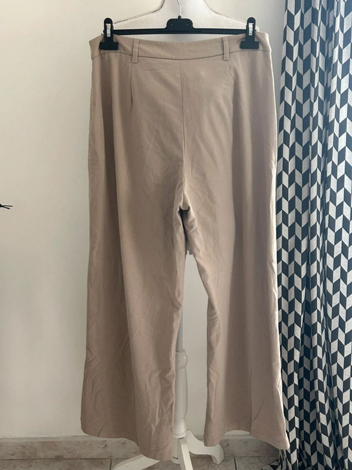 Pantalon Bershka taille 44 - photo numéro 3