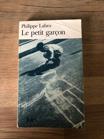 Livre de poche "Le petit garçon"