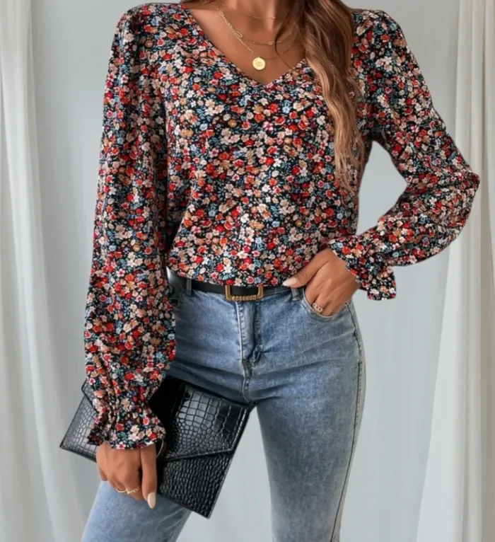 Blouse fleurie manches longues taille M - photo numéro 2