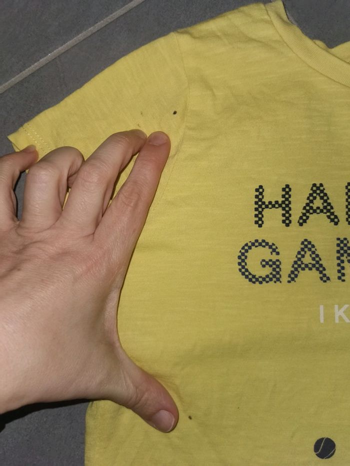 Lot. 2tshirts - photo numéro 4