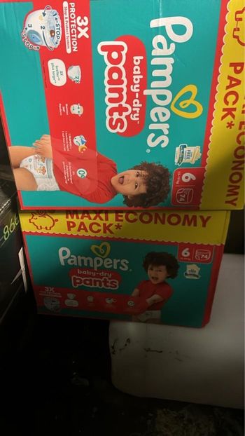 Lot de pampers pants taille 6 