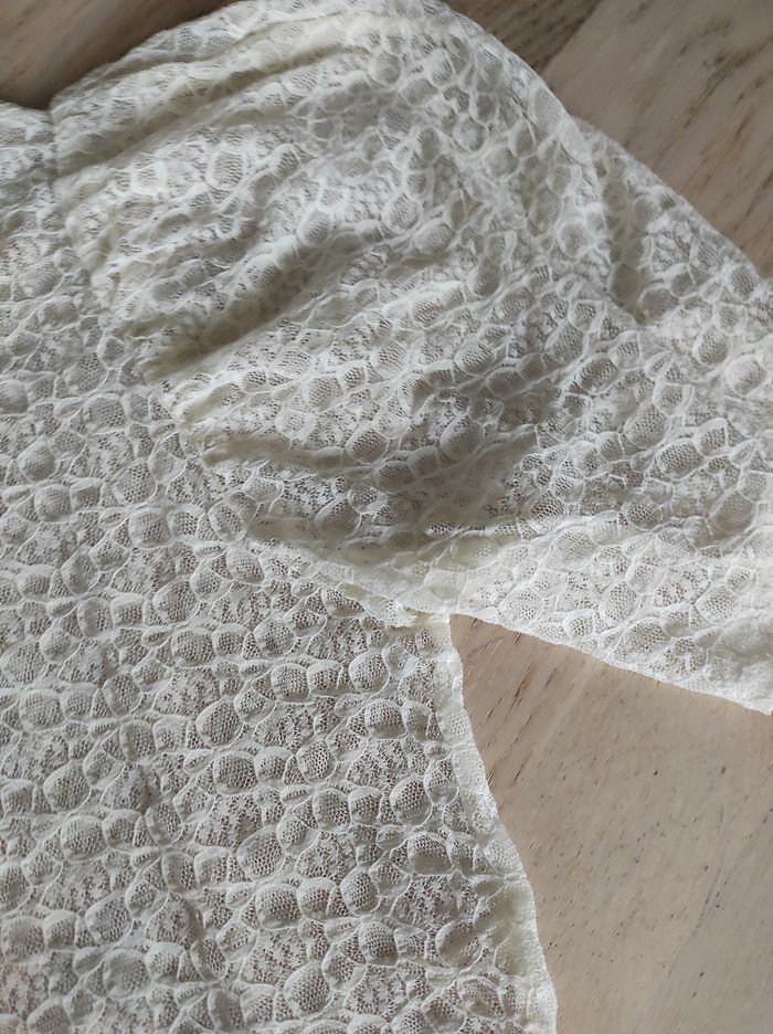 T-shirt dentelle - photo numéro 2