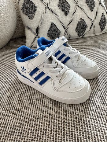 Baskets Adidas