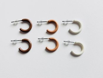 Lots de 3 paires de boucles d’oreilles (marron/beige/crème)