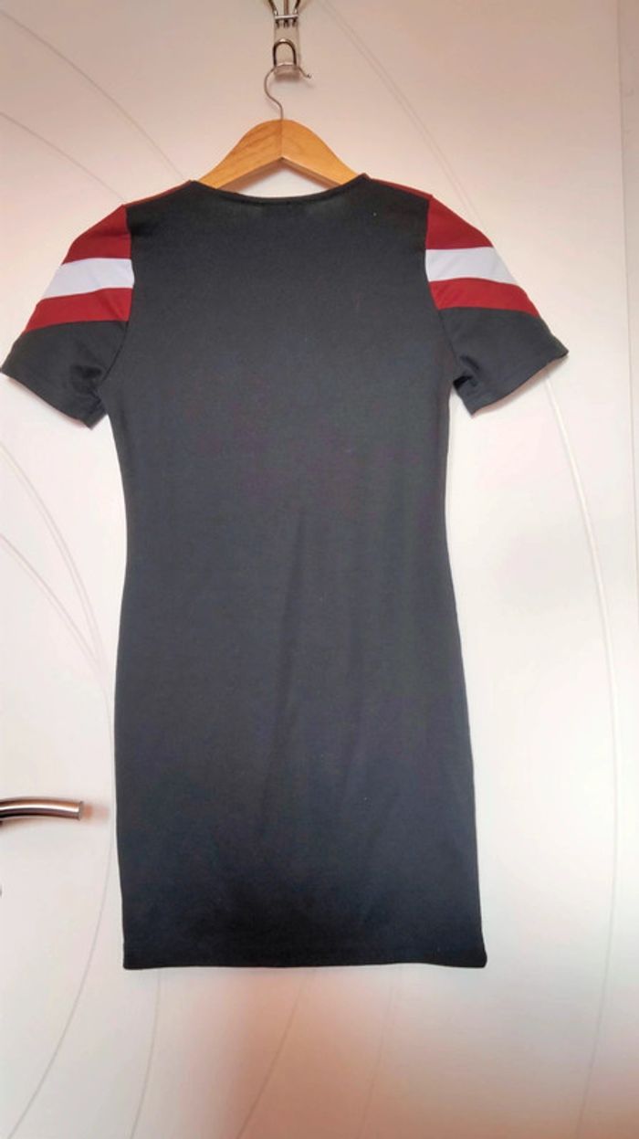Robe de soirée noire moulante - photo numéro 2