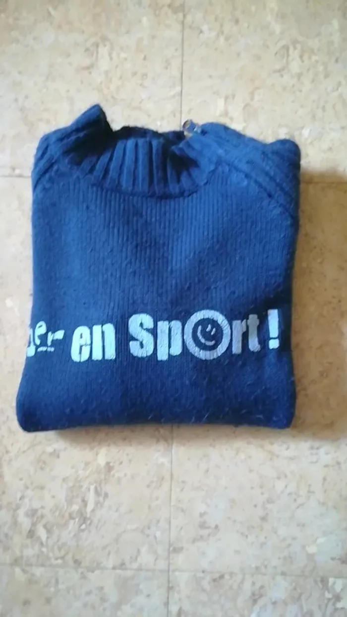 Pull 8 ans